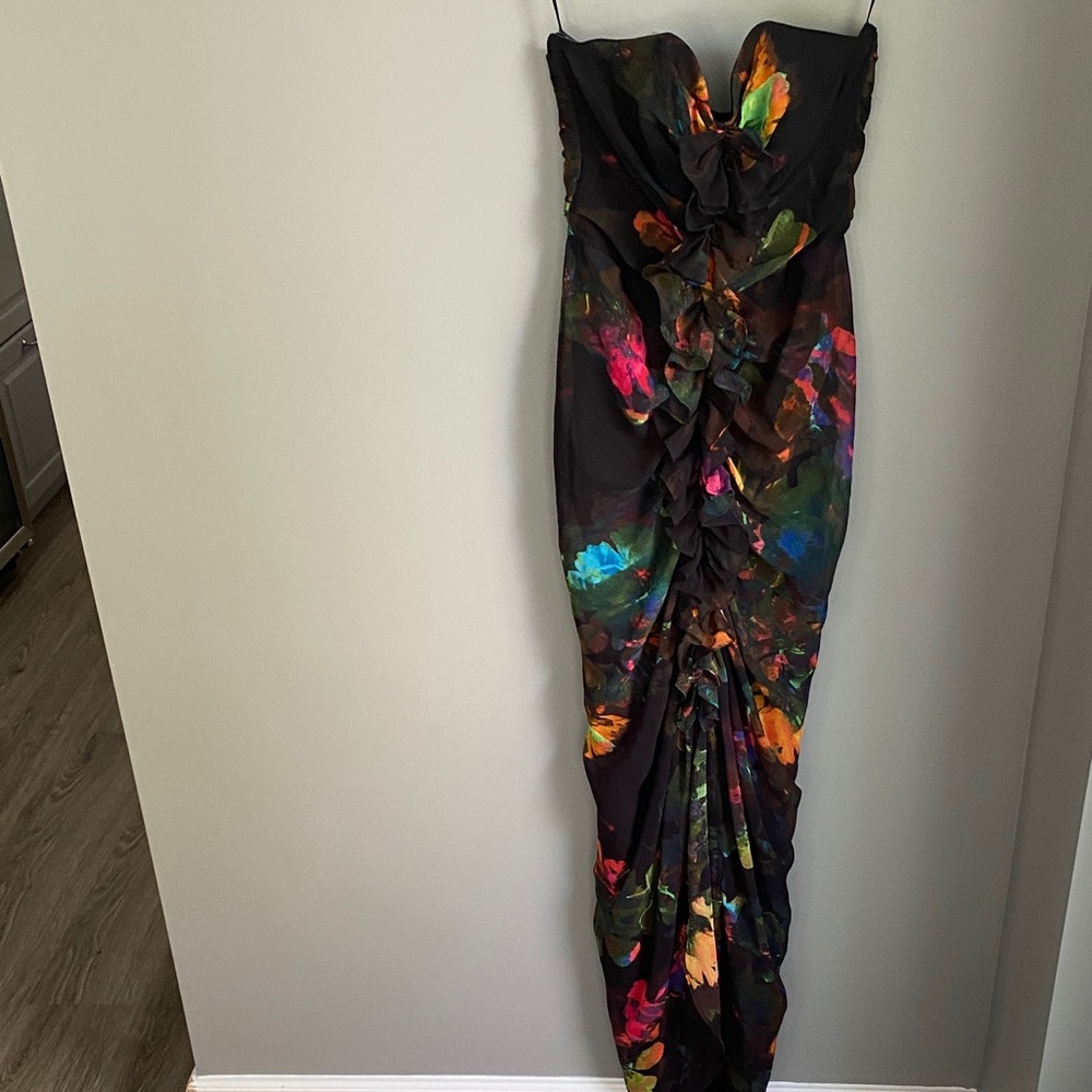 074. H&M Elegant Multicolor Strapless Dress